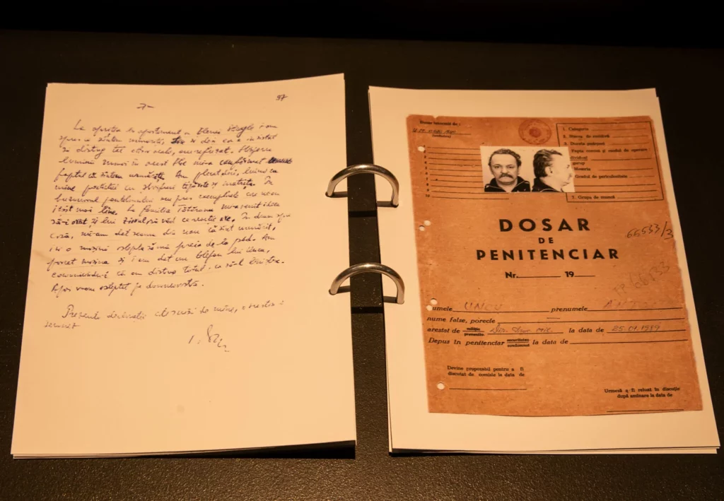 „Înfiorător”. Agenția de presă americană, îngrozită de interogatoriile Securității din România. Ce relatează despre „nostalgiile” comuniste