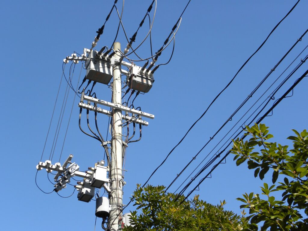 Canicula pune presiune pe sistemul energetic. Autoritățile au activat Comandamentul Energetic și pregătesc măsuri speciale