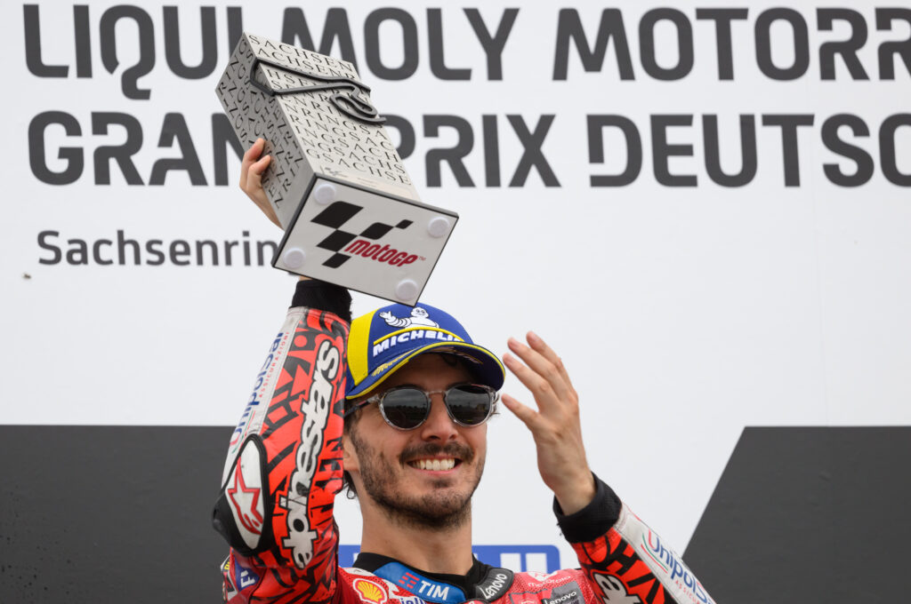 Mutare spectaculoasă în MotoGP: Francesco Bagnaia semnează pe patru ani cu Aprilia Racing din 2027
