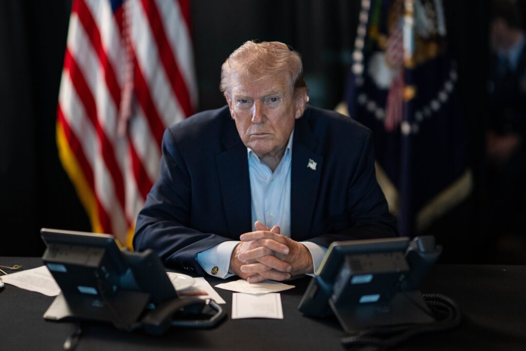 Susținerea lui Donald Trump este la cel mai scăzut nivel de la începutul celui de-al doilea mandat. La cât a ajuns, care este cauza