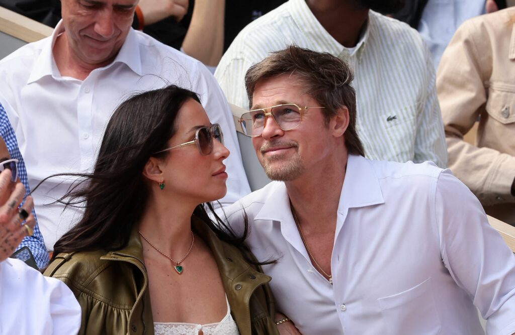 Brad Pitt și Ochelarii Aviator: Tendințe Vestimentare 2023
