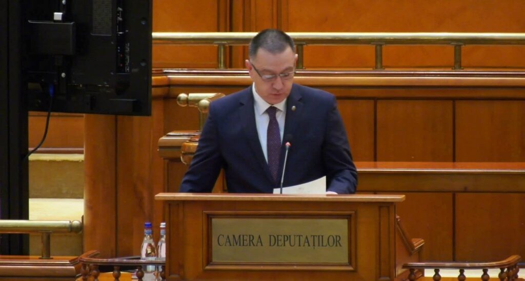 Mihai Fifor despre învestirea Guvernului Veștea: „Românii au avut parte de o demonstrație de cinism politic”