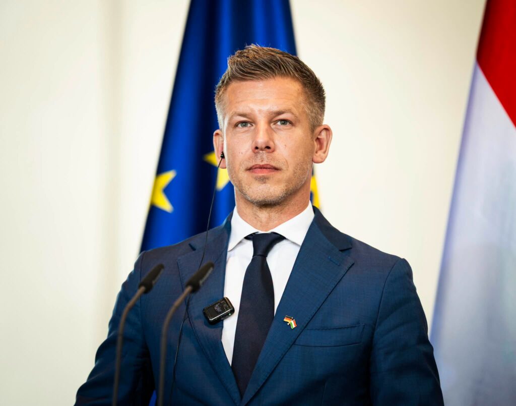 Procurorii maghiari percheziționează serverele Fidesz. Péter Magyar, interesat de subvențiile Guvernului Viktor Orbán în Transilvania