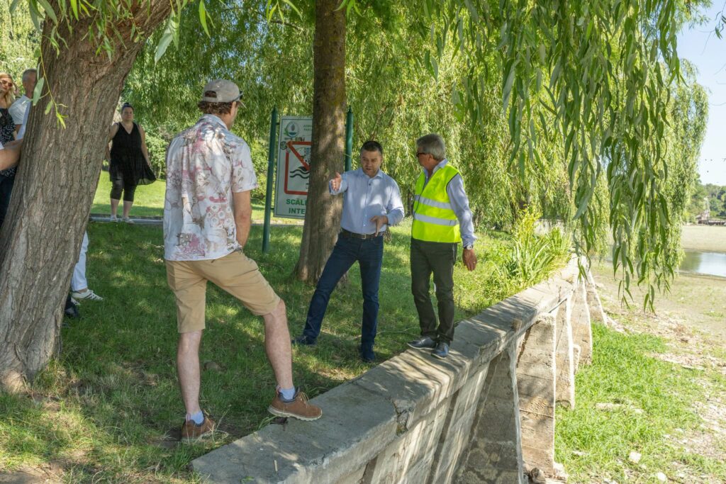 Ciprian Ciucu anunță soluții personalizate pentru salvarea arborilor de pe malul Lacului Herăstrău