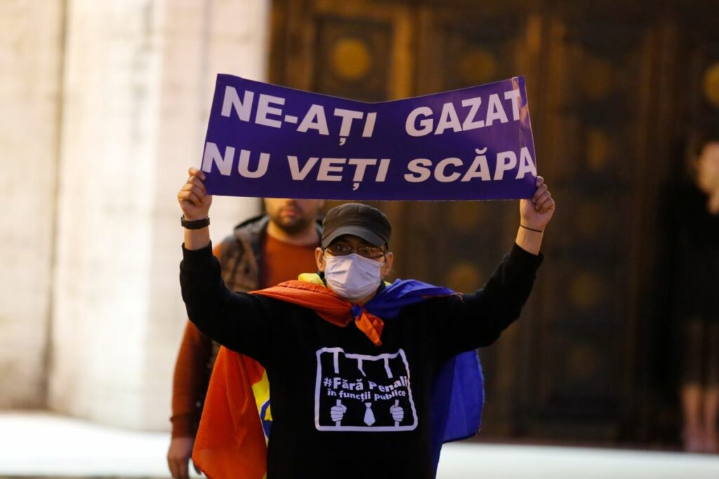 Opt ani de la mișcarea de stradă din 10 August. Foștii șefi ai Jandarmeriei, achitați