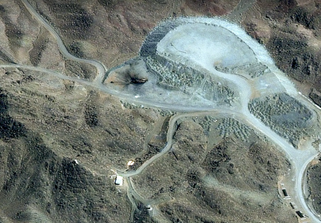 WSJ: Serviciile israeliene cred că Iranul a ascuns mii de centrifuge nucleare sub un munte. Instalația ar fi aproape imposibil de distrus din aer