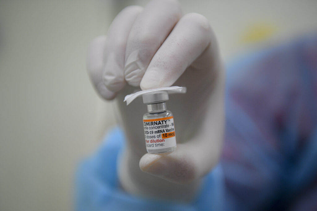 După România, și Polonia se confruntă cu blocarea fondurilor pentru controlul aerian în litigiul privind vaccinurile anti-COVID