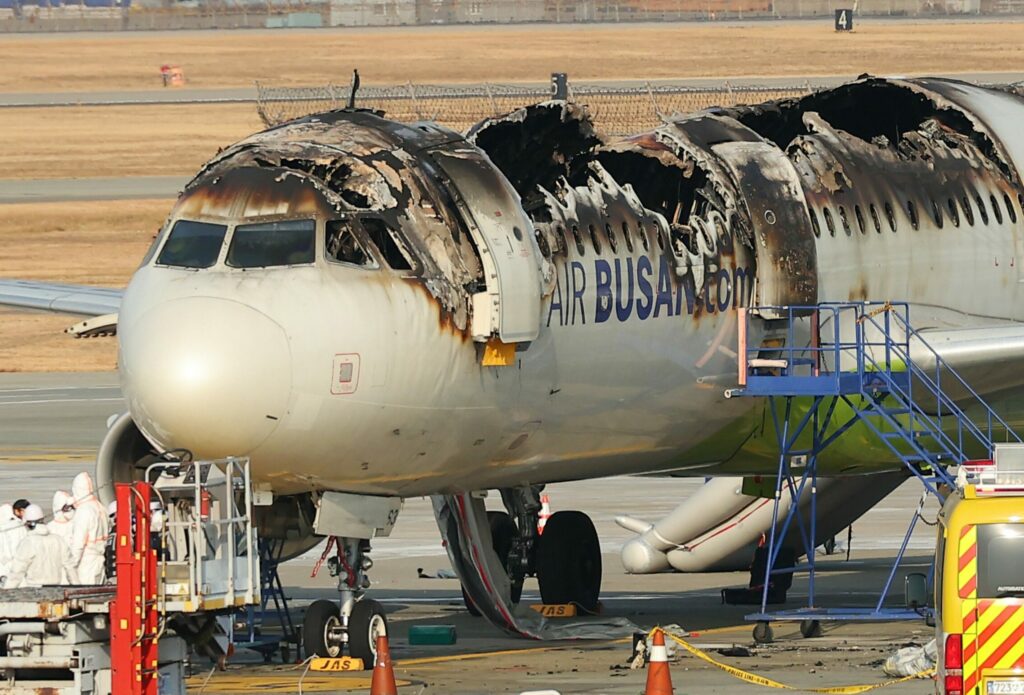 Tot mai multe incendii în avioane sunt provocate de un obiect pe care milioane de pasageri îl au în bagaj