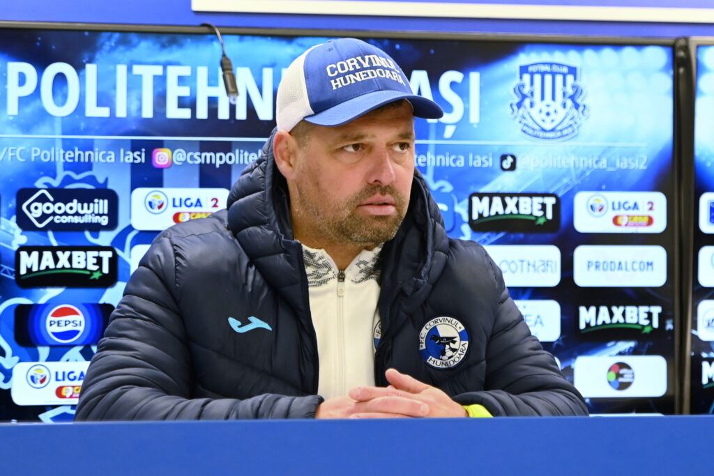 Surpriza începutului de sezon în Superliga. Florin Maxim, desemnat antrenorul primei etape după victoria Corvinului