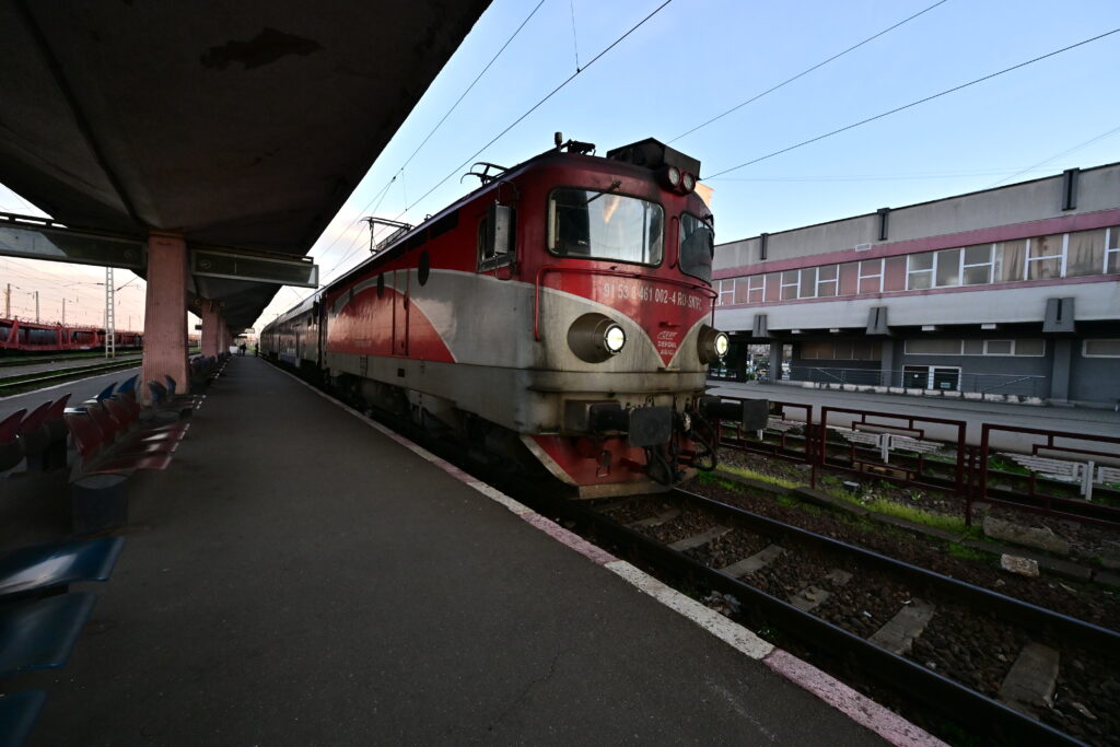 De ce nu merge aerul condiționat în multe trenuri din România. Explicațiile ministrului Transporturilor