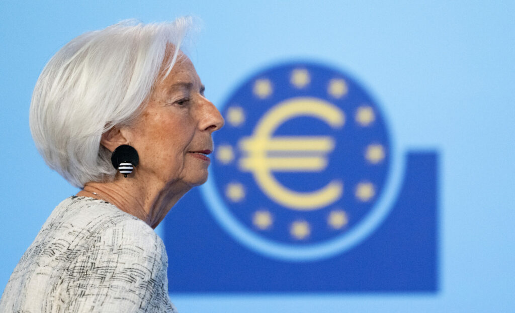 Christine Lagarde nu exclude o plecare de la BCE înainte de finalul mandatului pentru alegerile din Franța