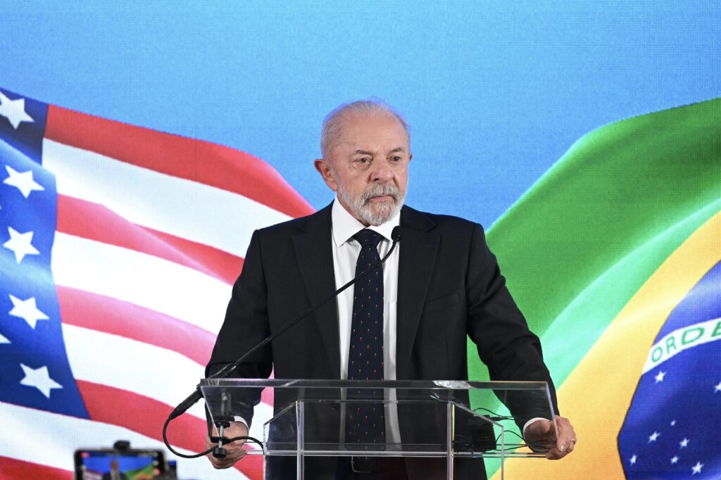 Lula îl acuză pe Trump că vrea să „colonizeze” Brazilia prin amestec în alegeri