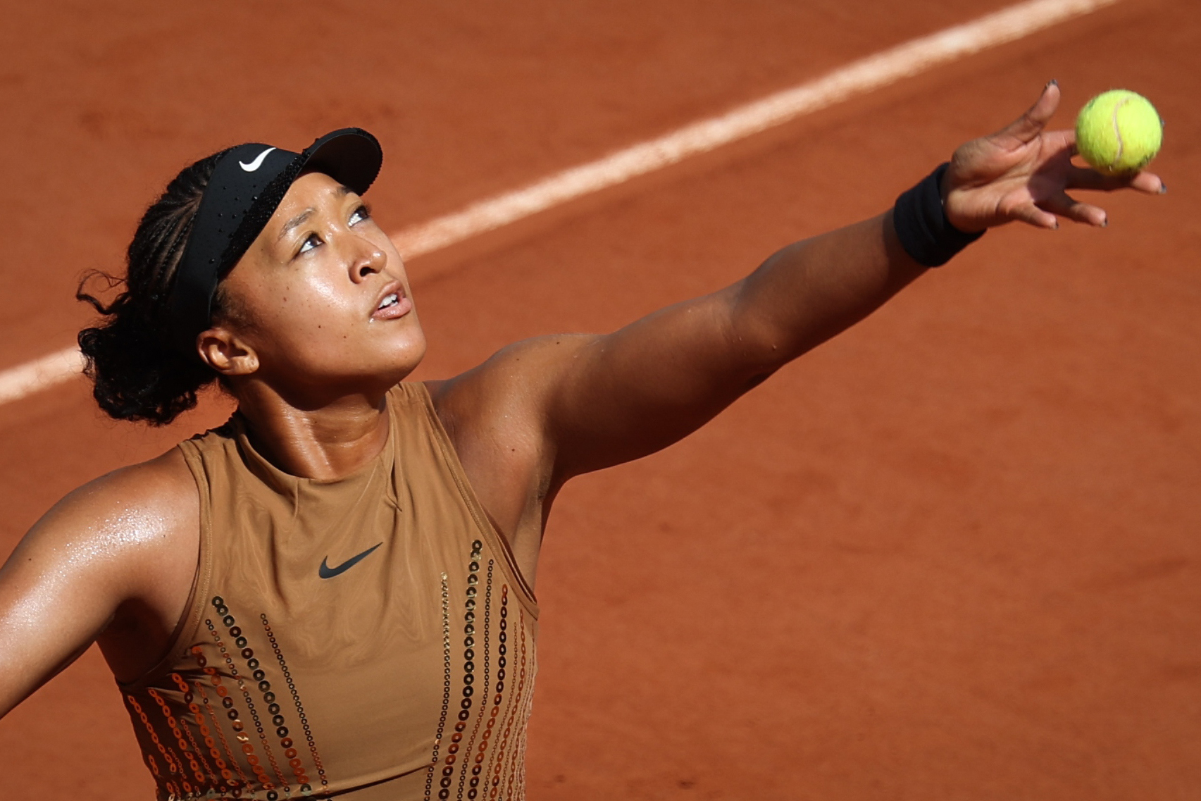 Osaka o învinge pe Sabalenka și avansează la Wimbledon