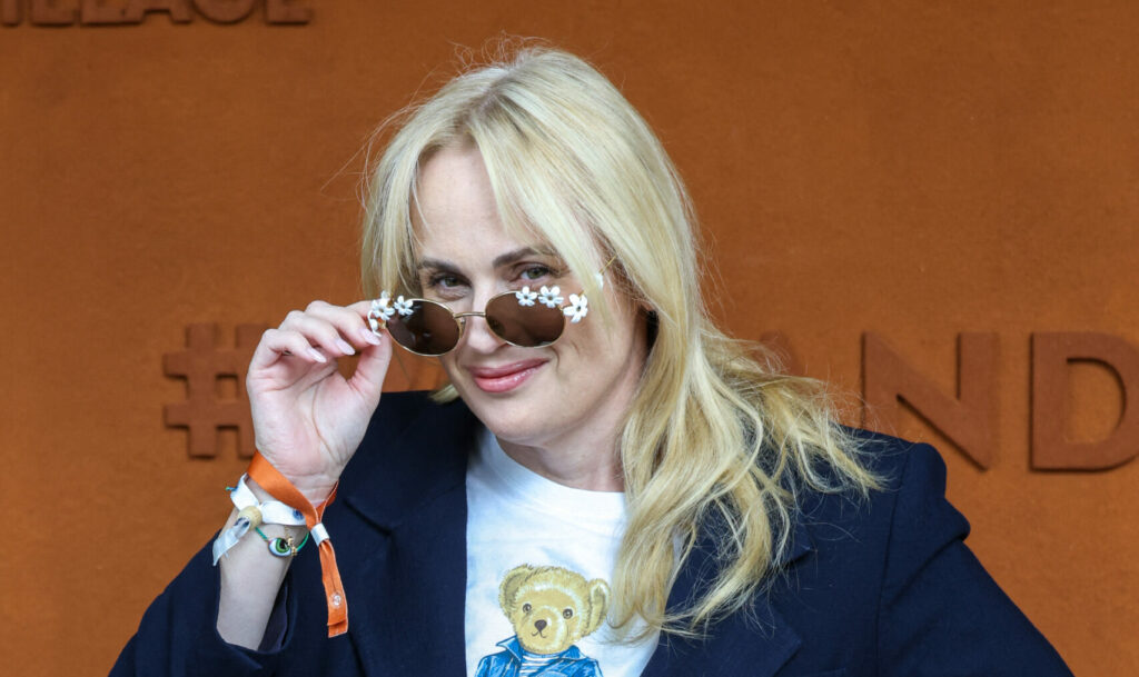 Rebel Wilson câștigă procesul de defăimare intentat de actrița din filmul său. Scandalul din culisele „The Deb” continuă