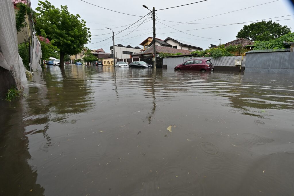 Ministerul Mediului a convocat comitetul pentru situații de urgență, pe fondul avertizărilor meteo și hidrologice din mai multe zone ale țării