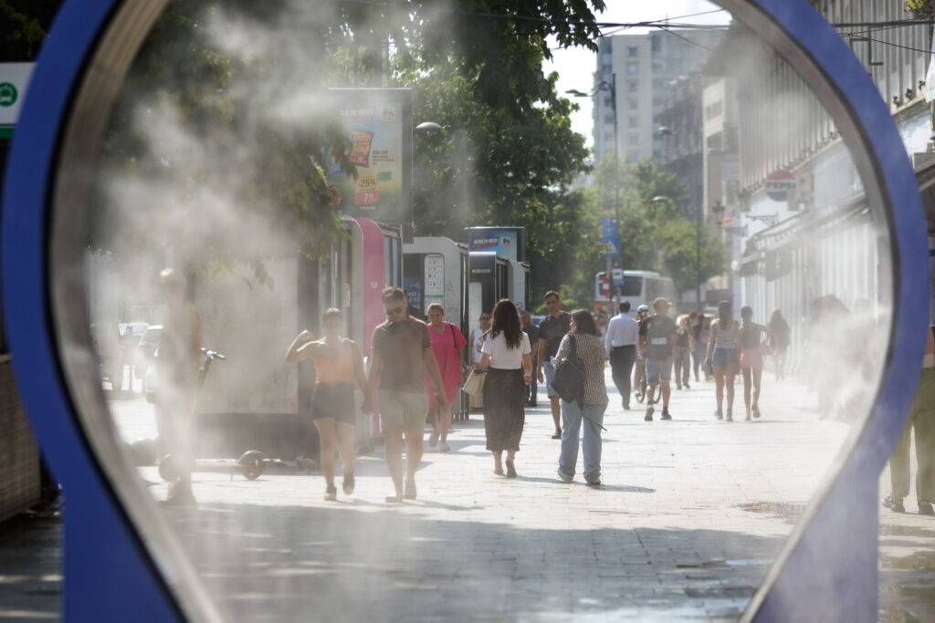 Canicula persistă în Capitală. ANM anunță trei zile cu temperaturi de până la 36 de grade și nopți tropicale