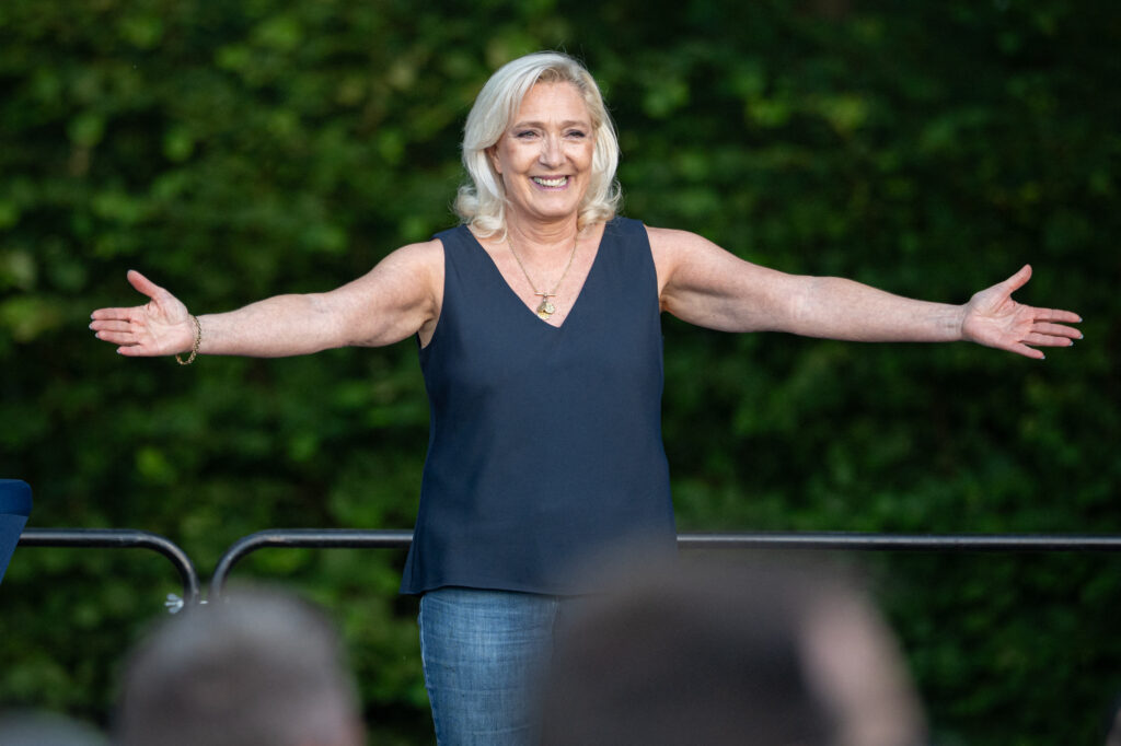 Când execută pedeapsa Marine Le Pen, dacă ajunge Președinte? Procurorul general al Curții de Apel din Paris dă peste cap prezidențialele din Franța