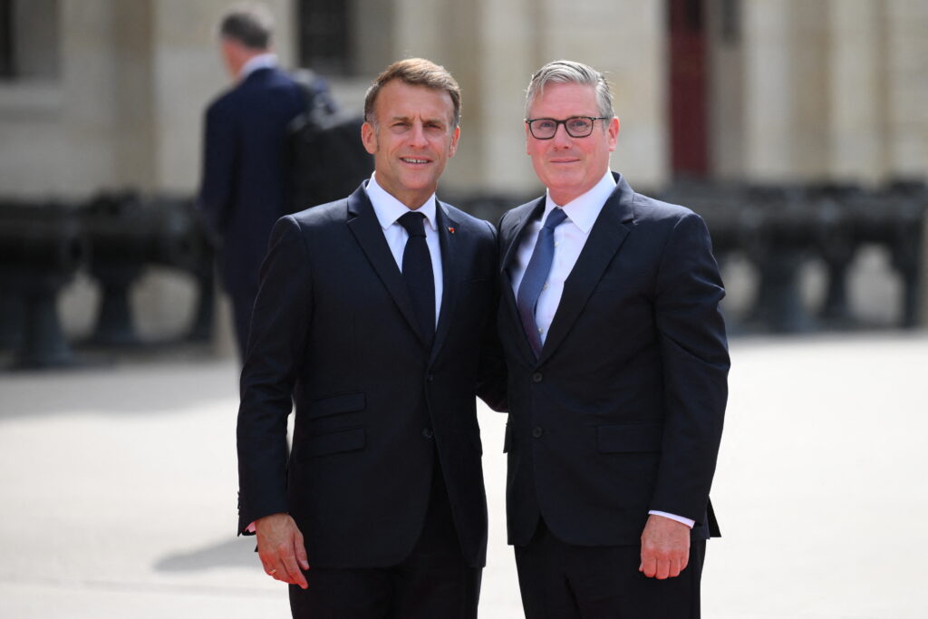 Emmanuel Macron i-a acordat lui Keir Starmer Legiunea de Onoare, cea mai înaltă distincție a Franței