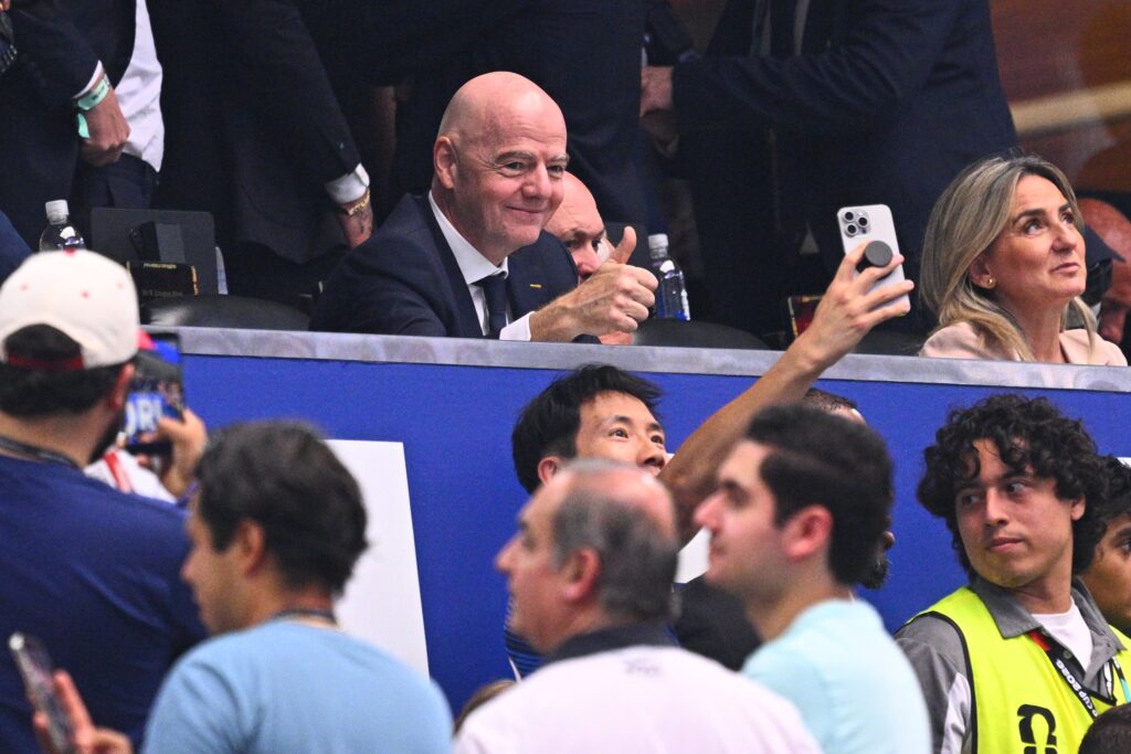Gianni Infantino a zburat echivalentul a două ocoale și jumătate ale Pământului în timpul Cupei Mondiale