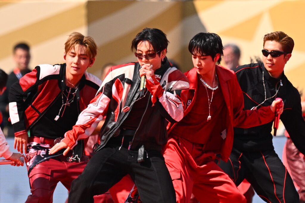 BTS se retrage de la Premiile Grammy de anul viitor. Motivul pentru care trupa nu își va înscrie muzica