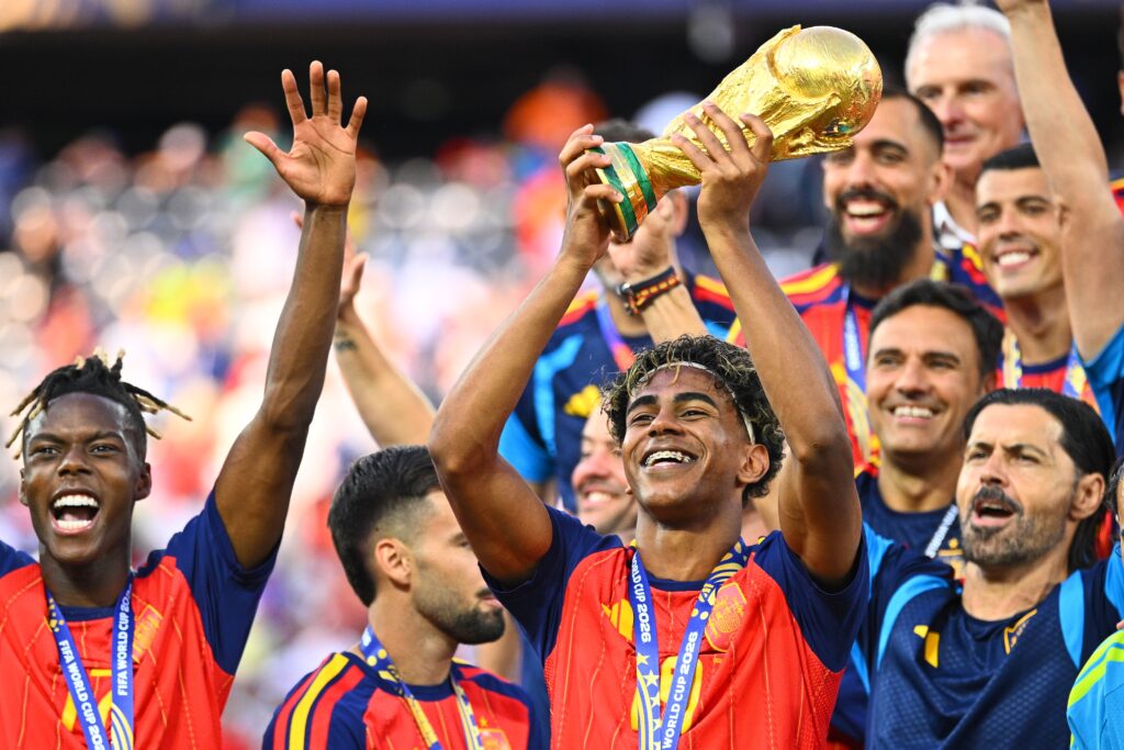 Fotbaliștii spanioli vor fi întâmpinați de familia regală la întoarcerea în țară. Ce alte festivități îi așteaptă