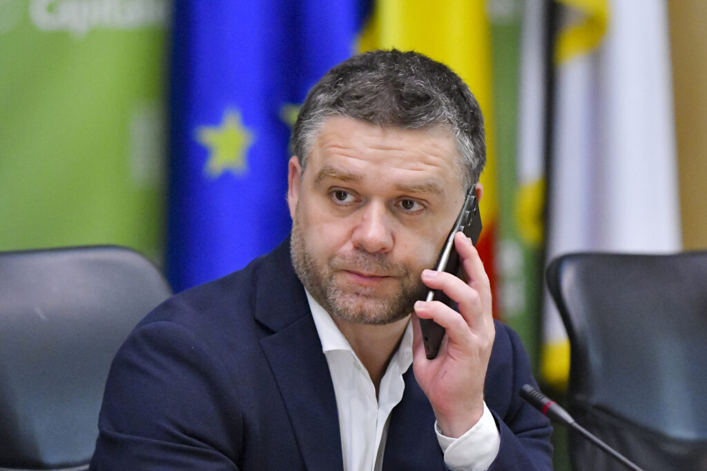 Ciprian Ciucu: „În fiecare săptămână explodează câte o bombă bugetară” / „Numai în această săptămână au apărut patru noi situații”