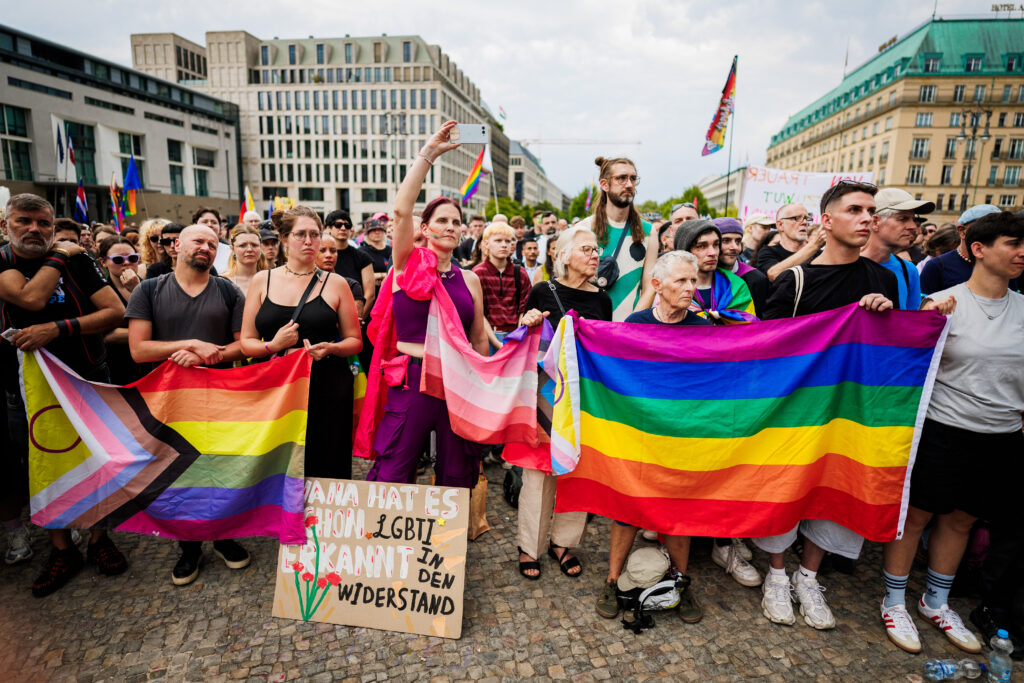 Germania: Social-democrații solicită includerea unor măsuri de protecție pentru comunitatea LGBTQ în Constituție