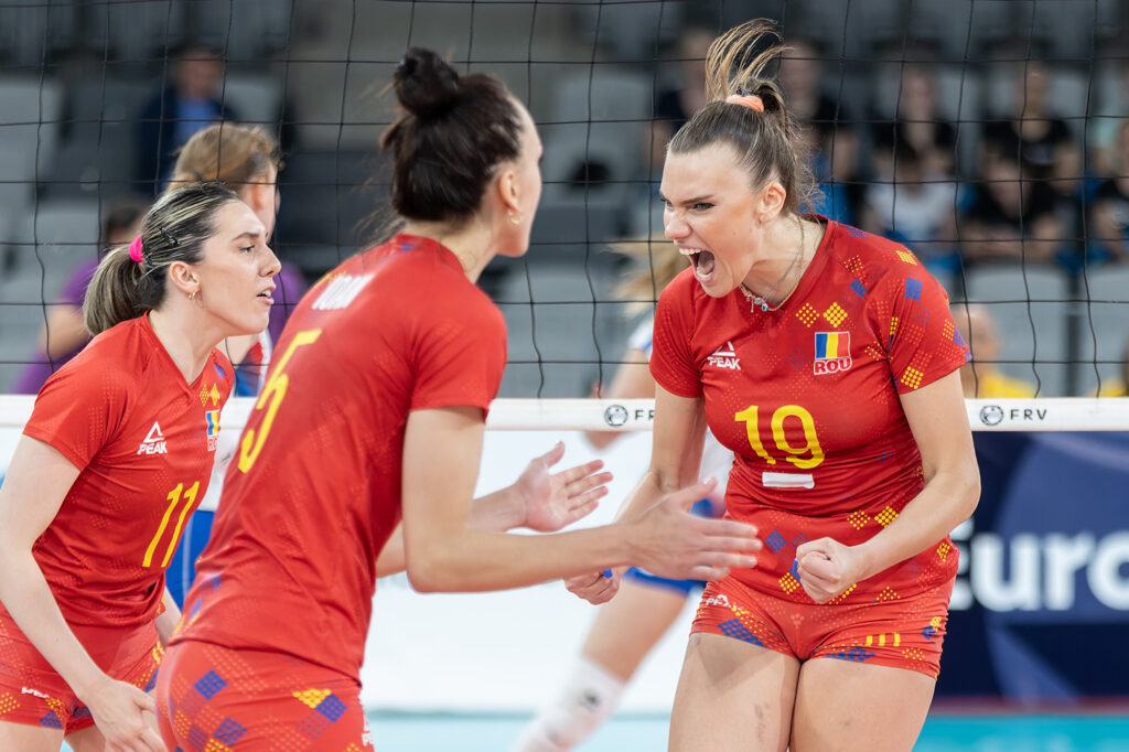 Internaționala română de volei Adelina Ungureanu s-a operat cu succes după accidentarea gravă din Liga Europeană