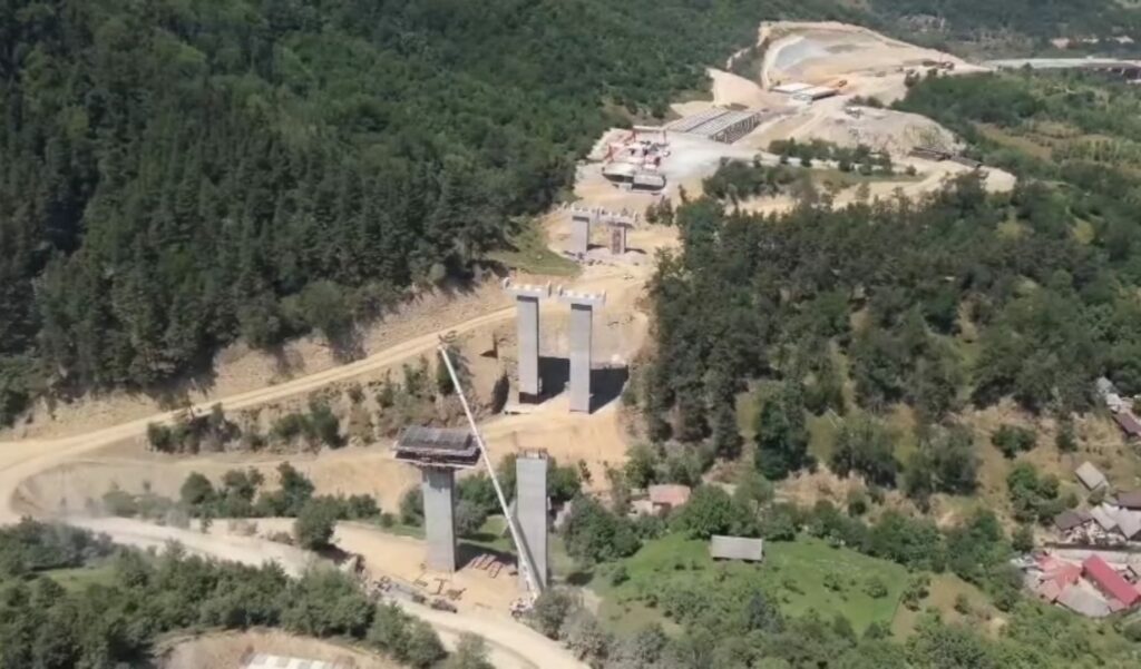 Guvernul aprobă noi exproprieri pentru Autostrada Sibiu – Pitești. Peste 400 de imobile sunt vizate