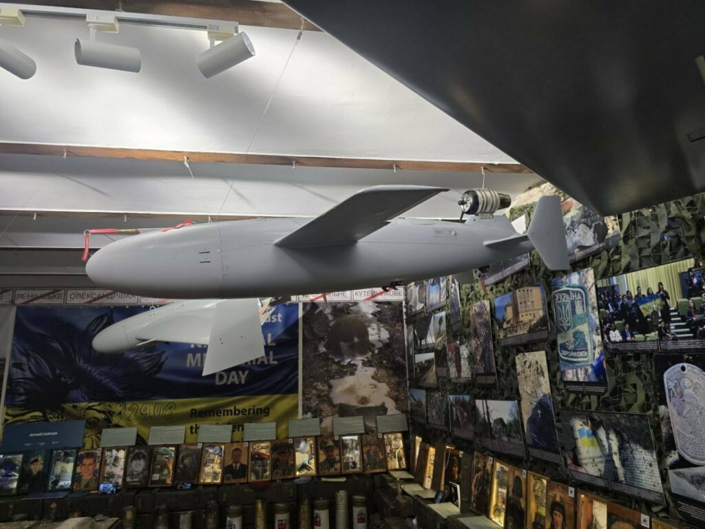 Ucraina și Germania au semnat acordul și vor produce împreună o dronă-rachetă cu rază medie de acțiune / Specificațiile tehnice ale lui Bars rămân secrete