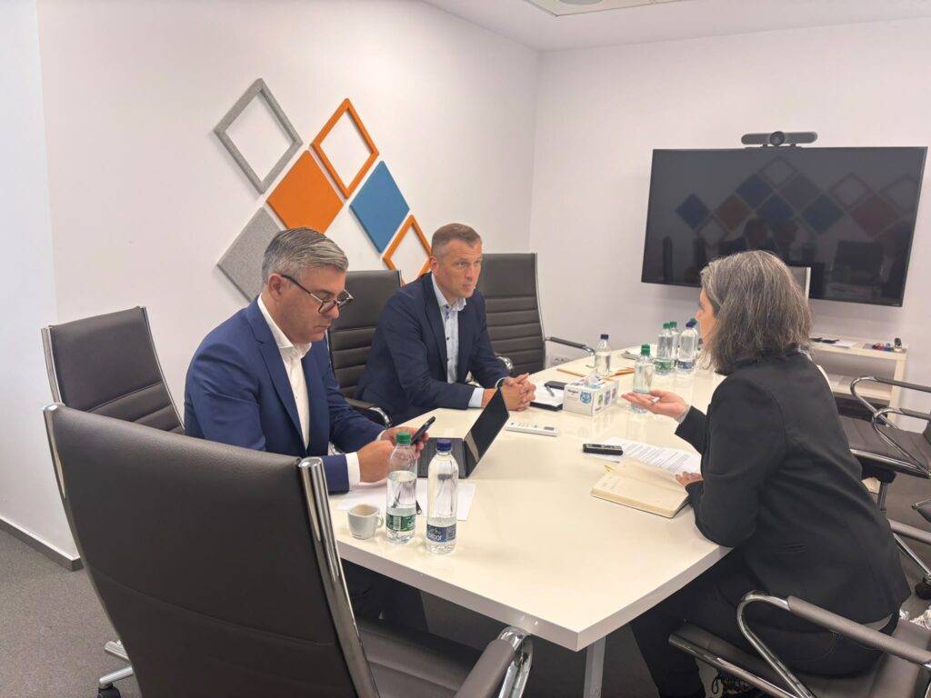 La ce să se aștepte pacienții români după ce polonezii de la Polpharma au cumpărat Biofarm. „România este una dintre cele mai atractive piețe din regiunea CEE”