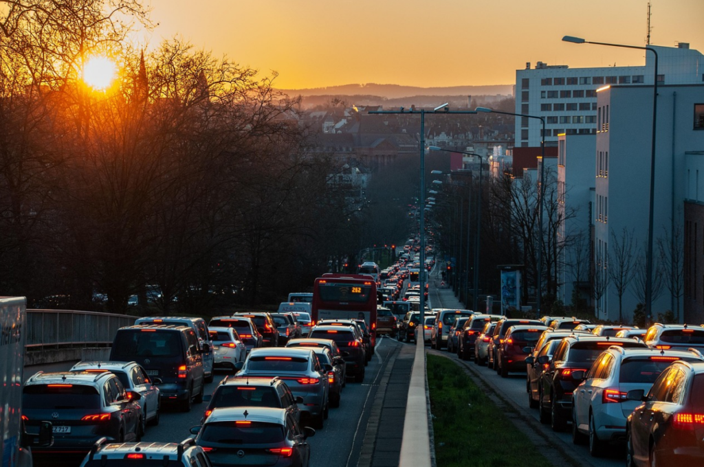 Persoanele care trăiesc în zone cu trafic intens ar putea avea un risc mai mare de Parkinson