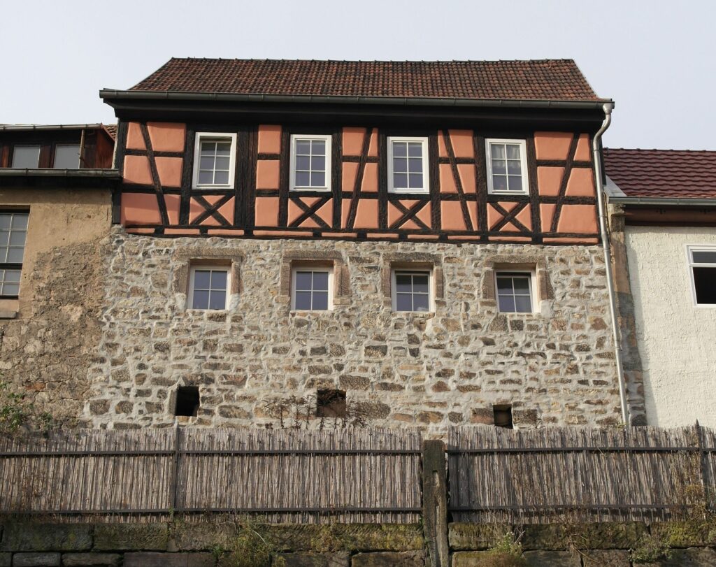 390.000 de euro pentru un sat întreg din Germania. Oferta care rivalizează cu prețul unui apartament din marile orașe