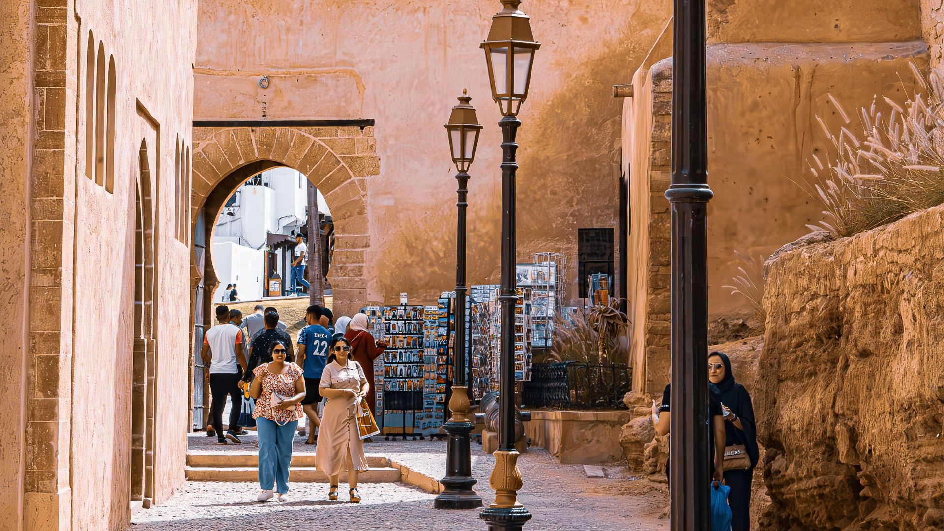 Românii își schimbă preferințele de vacanță: Mediterana și autenticitatea atrag tinerii