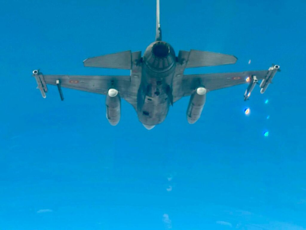 Speculațiile privind identitatea piloților de F-16 sunt false. Identitatea militarilor rămâne clasificată din motive de securitate