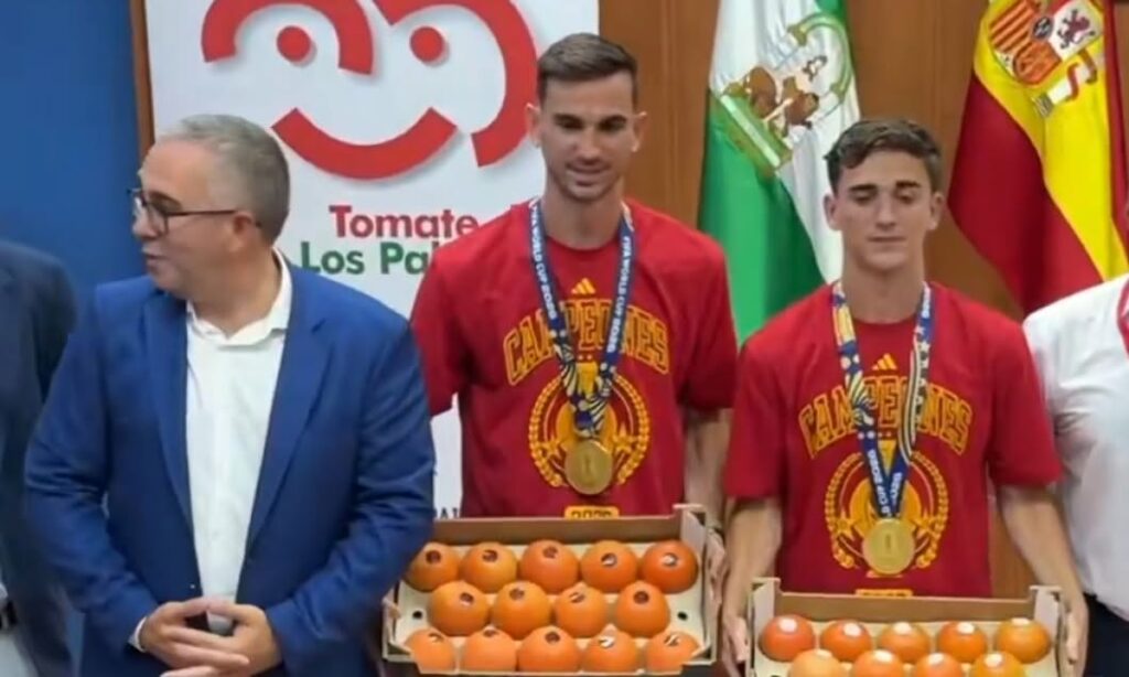 84,5 kilograme de roșii pentru Fabian Ruiz, după triumful Spaniei la Cupa Mondială