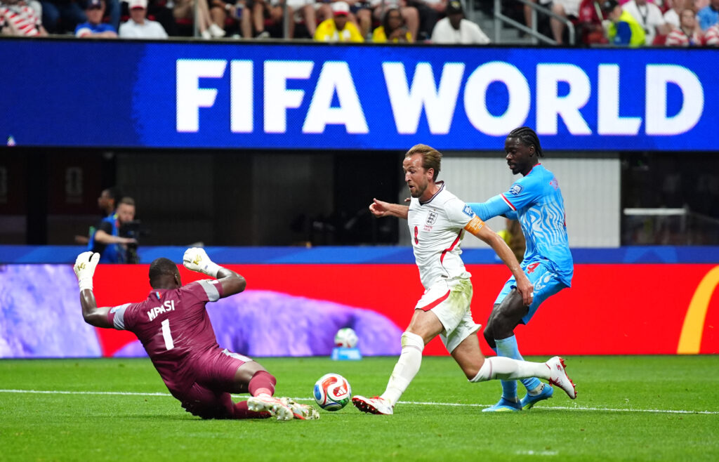 Harry Kane trimite Anglia în optimile Cupei Mondiale 2026. Englezii revin de la 0-1 cu Congo