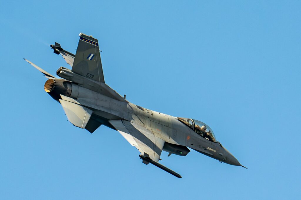 Un nou mesaj RO-Alert în județul Tulcea. Două avioane F-16, ridicate de la sol după detectarea unei ținte aeriene lângă granița cu Ucraina