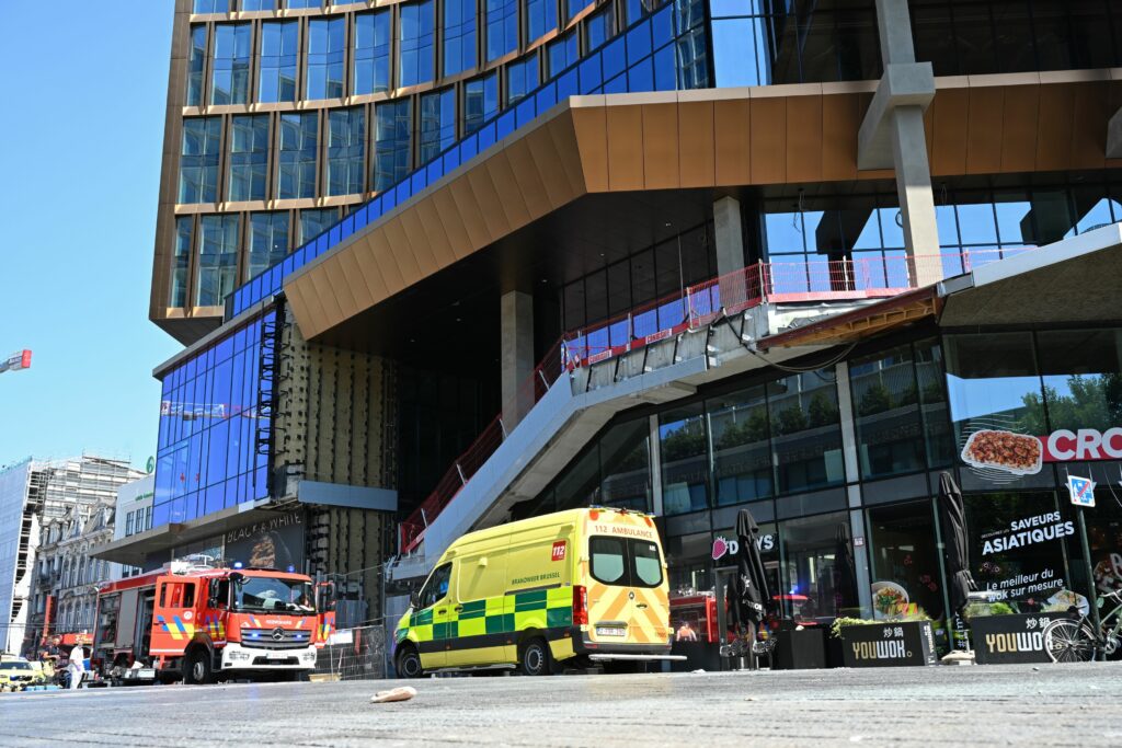 Patriarhia Română, solidară familiile celor doi români, victime ale incendiului de la Bruxelles
