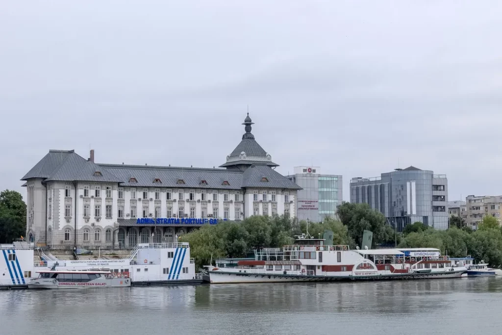 FOTO | Modernizarea Falezei Dunării, investiție de 226 de milioane de lei / Lucrările vor fi gata în 2028 / Contract câștigat de Asocierea Tancrad SRL – Citadina 98 SA – Lemacons SRL – Old Road Construct SRL