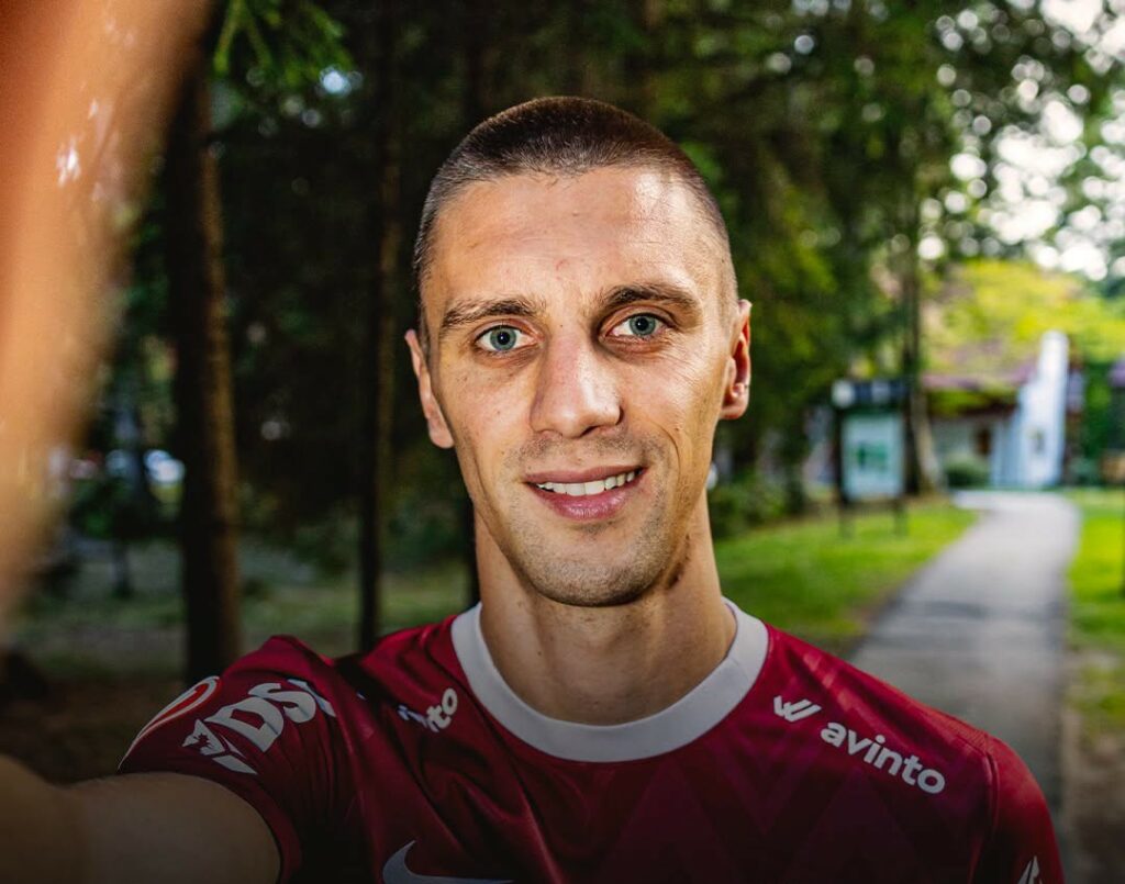 CFR Cluj transferă un mijlocaș defensiv bosniac. Igor Savić a semnat cu fosta vicecampioană