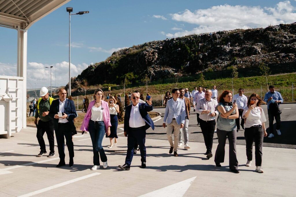 Primul Centru Mare de Colectare prin Aport Voluntar din România a fost inaugurat la Cluj
