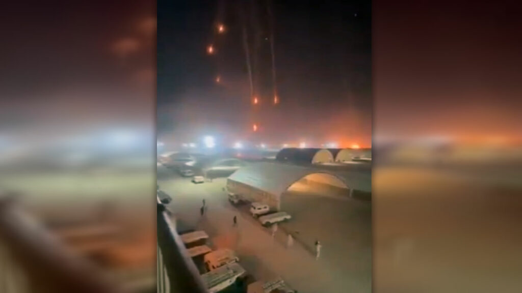 Iranul atacă baze americane din statele vecine, iar Trump amenință cu lovituri asupra infrastructurii energetice