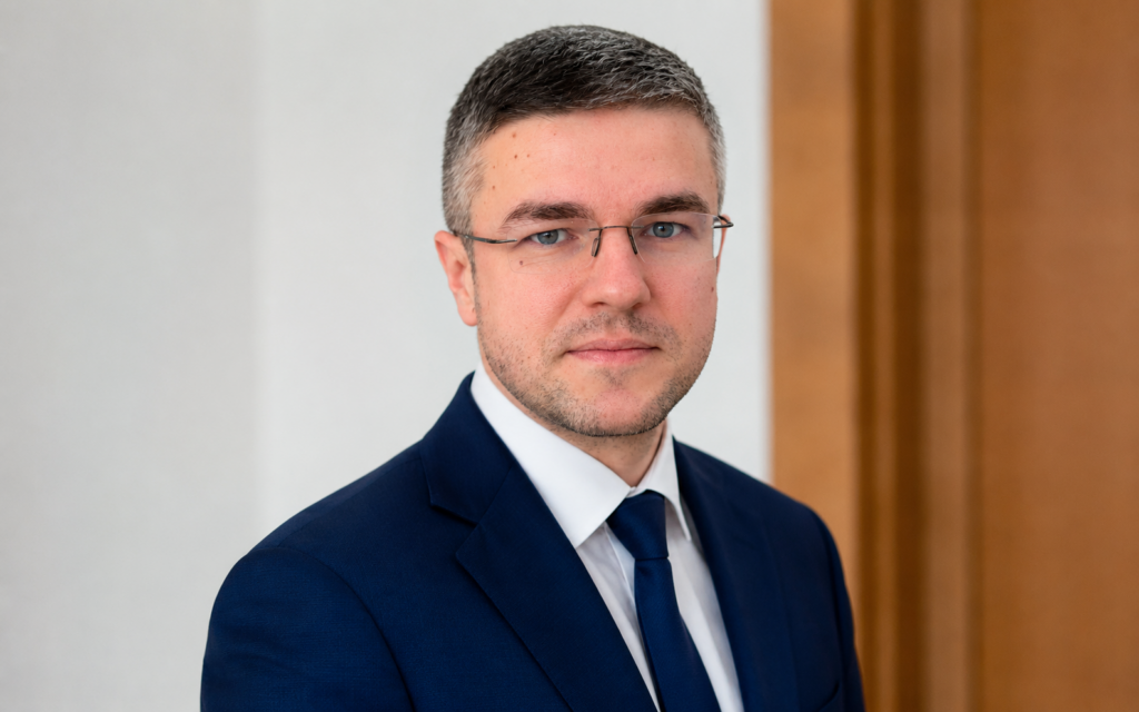 Irineu Darău contestă amenda de 104.832 de lei: „Mi se impută întârzieri dinainte să fiu ministru”