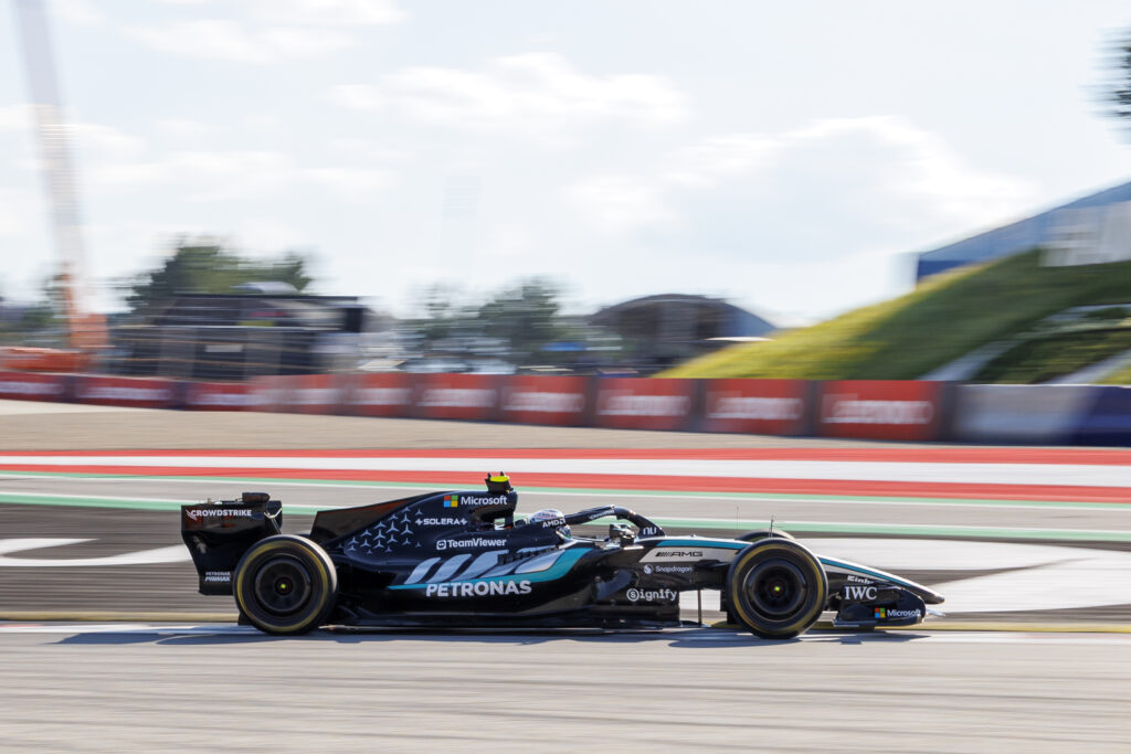 Formula 1. Kimi Antonelli câștigă sprintul de la Silverstone după un duel spectaculos cu Hamilton. Prima victorie din carieră a italianului la sprint