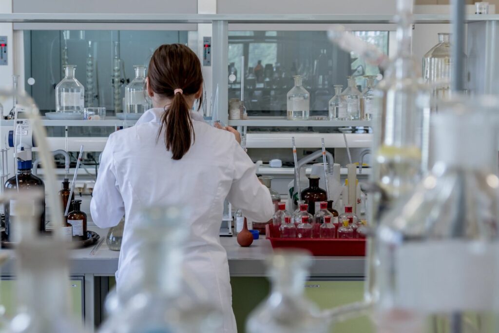 "Mini-creiere" crescute în laborator ar putea ajuta medicii să aleagă tratamentul potrivit pentru pacienții cu Alzheimer