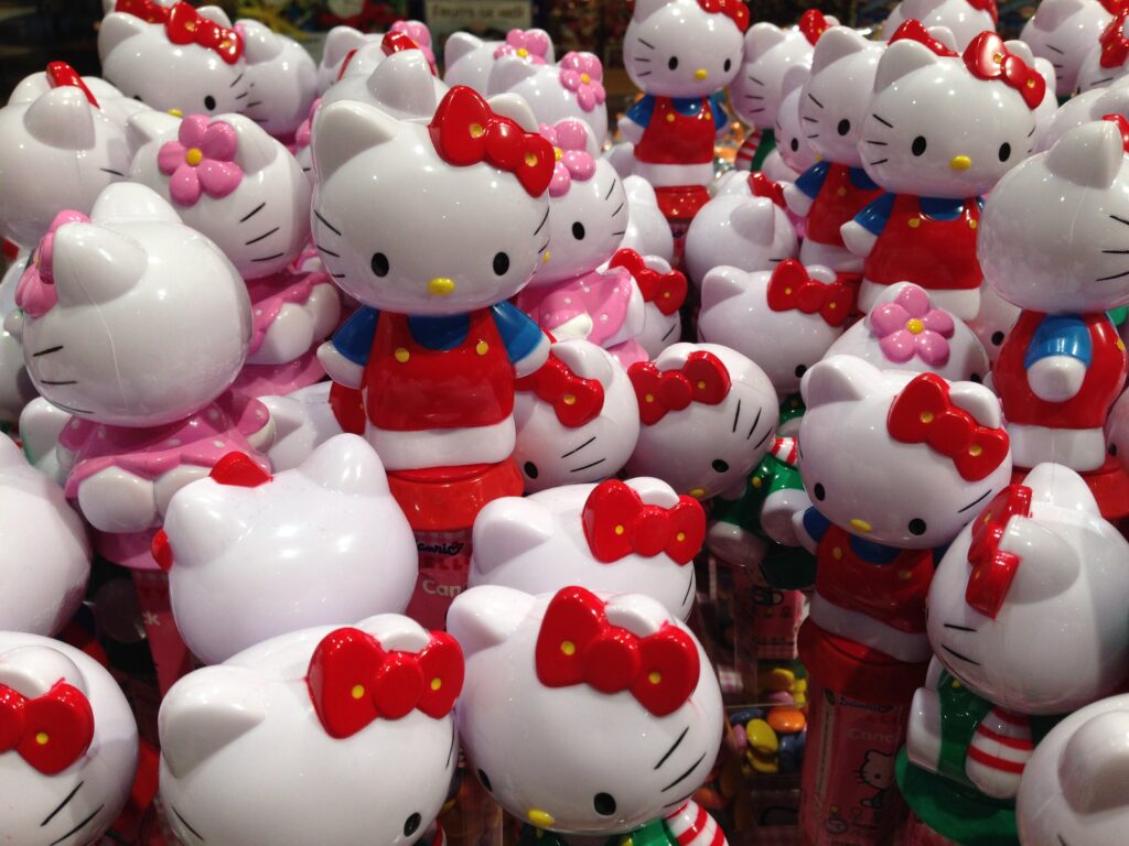 Un nou "hotel" Hello Kitty din Tokyo permite oaspeților să se cazeze, dar nu și să stea peste noapte