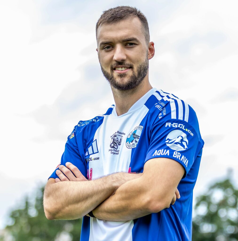 Un nou transfer la Corvinul Hunedoara: fundaș sârb din campionatul Danemarcei