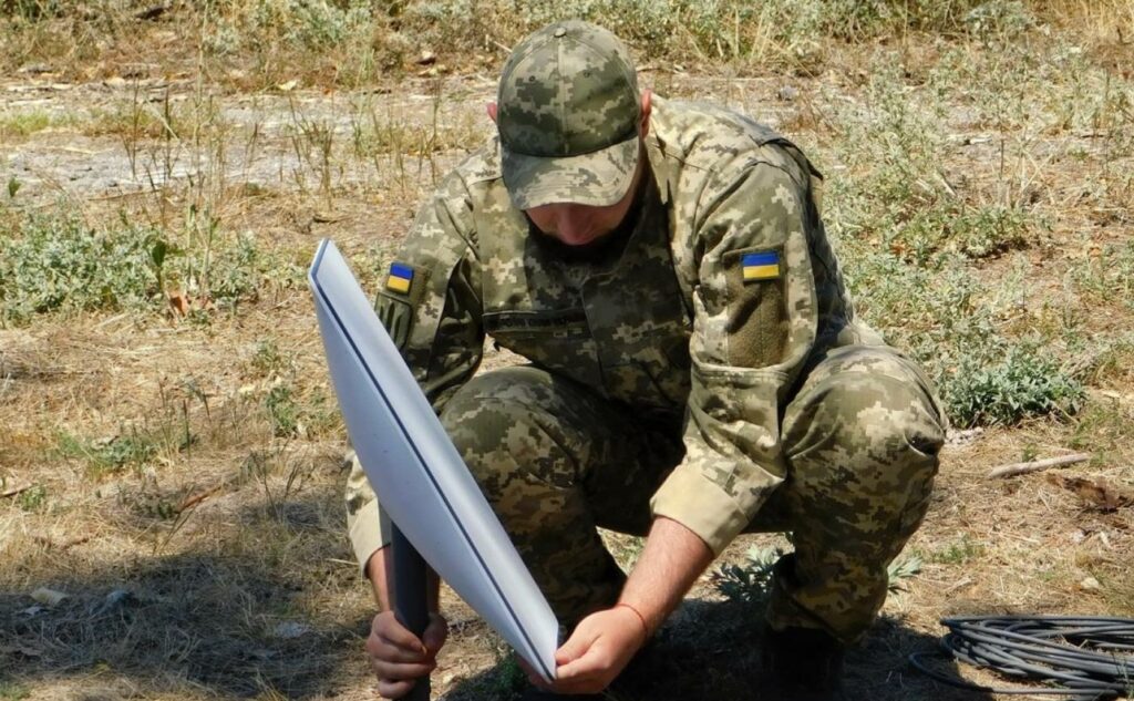 Cum încearcă Rusia să „orbească” dronele Ucrainei