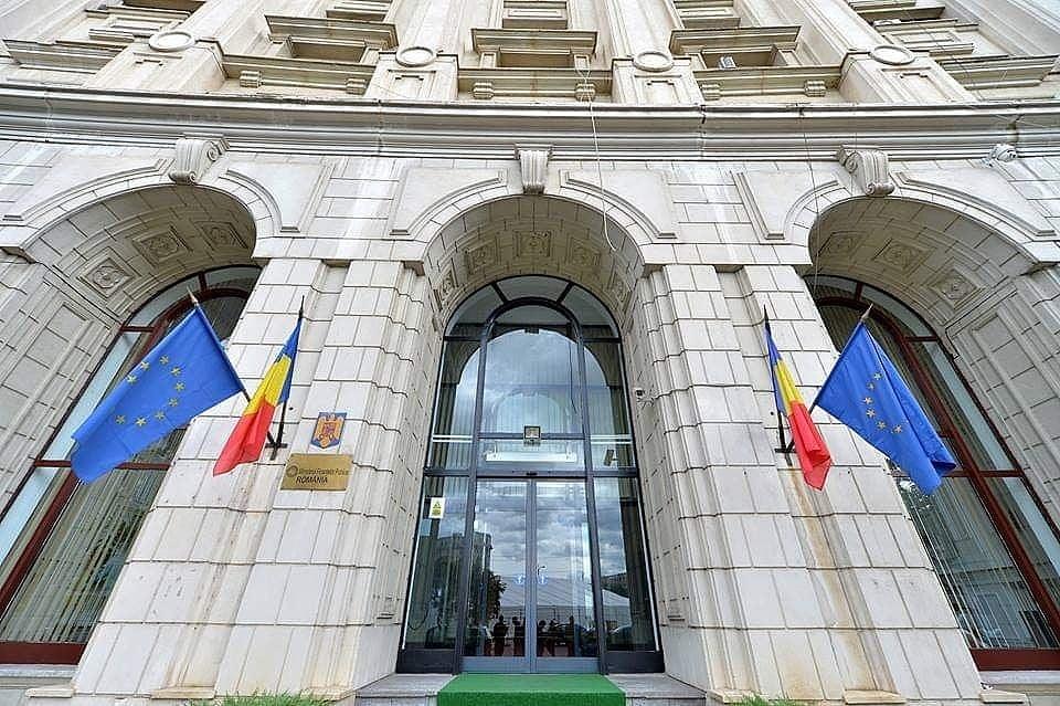 România a depășit pragul de 60% din PIB la datoria publică. Cristian Socol: În ultimul an, datoria a crescut cu aproape 5.000 de lei pe secundă
